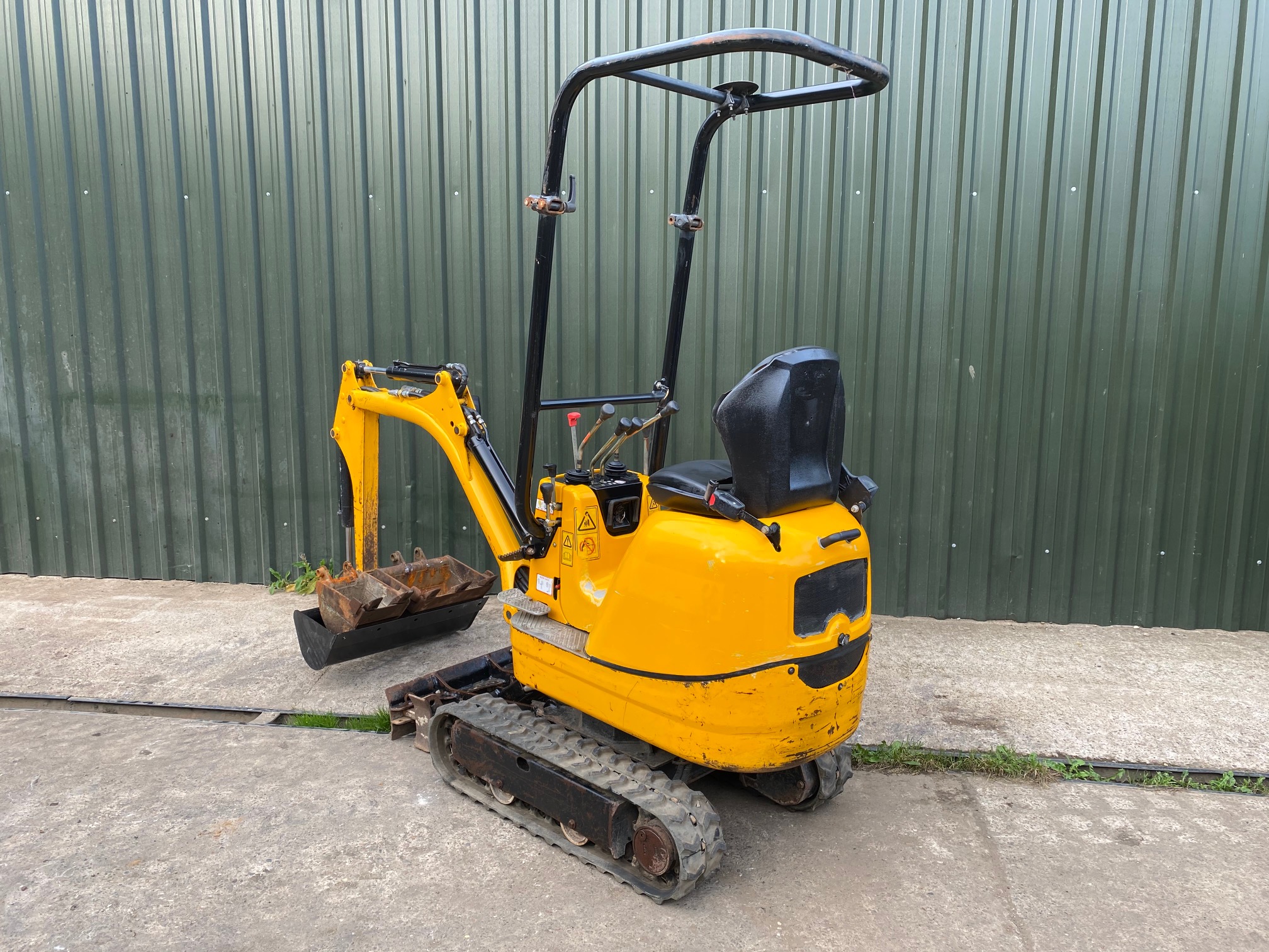 Used mini diggers for sale