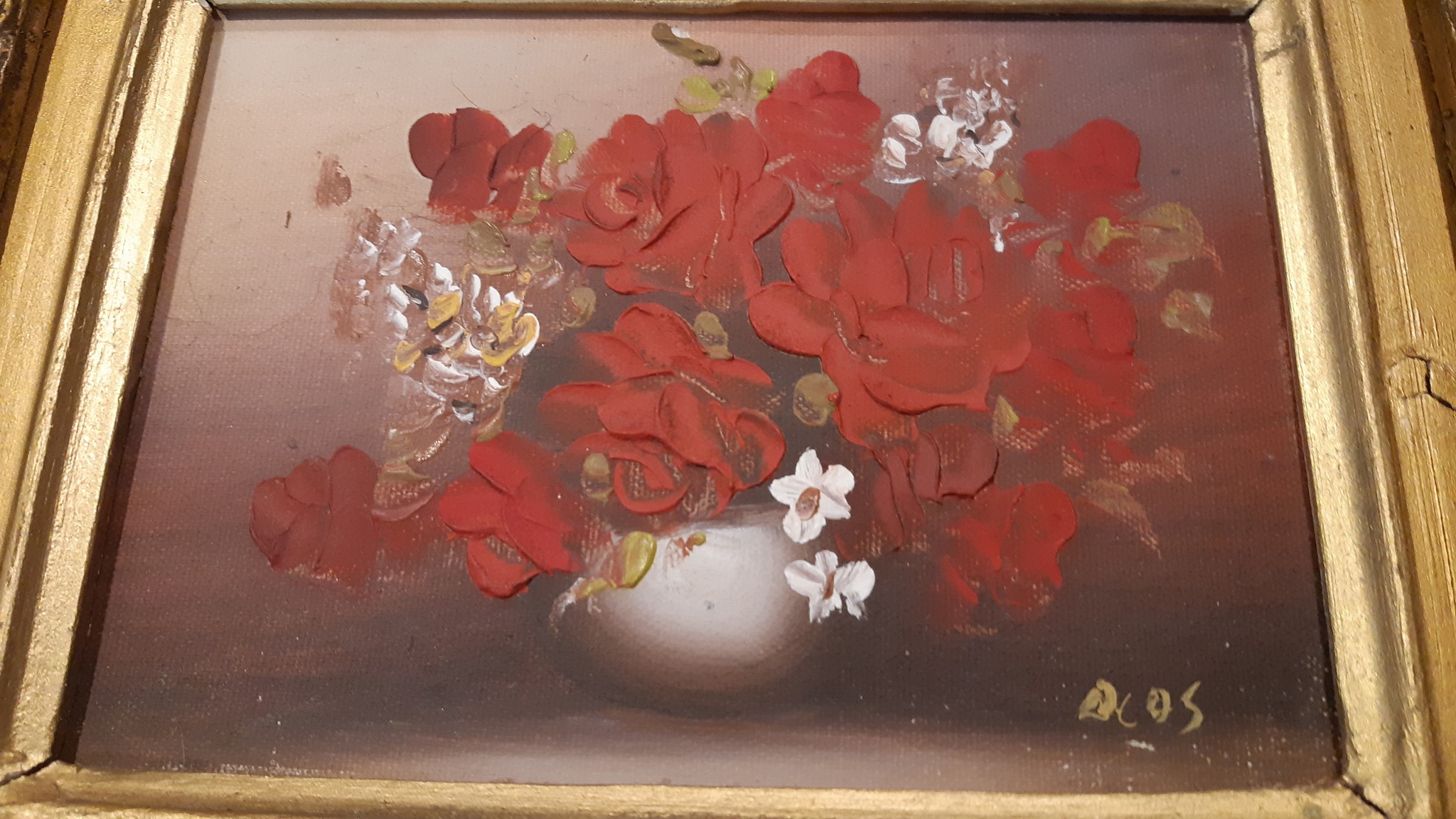 klein stilleven schilderij, vaas met rode en witte bloemen in oude lijst