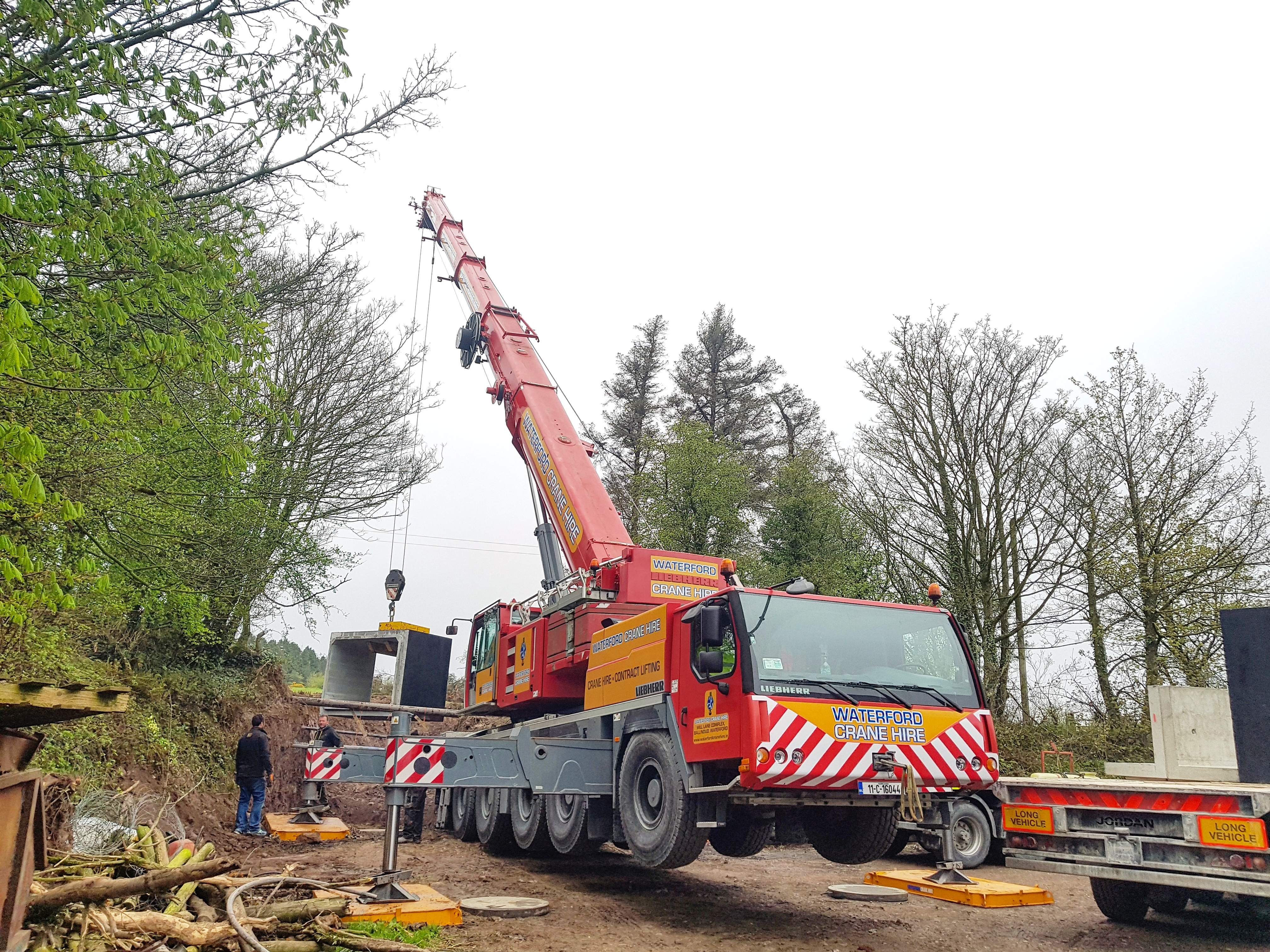 Installing 16.5 tonne culverts in Dungarvan, Co. Waterford