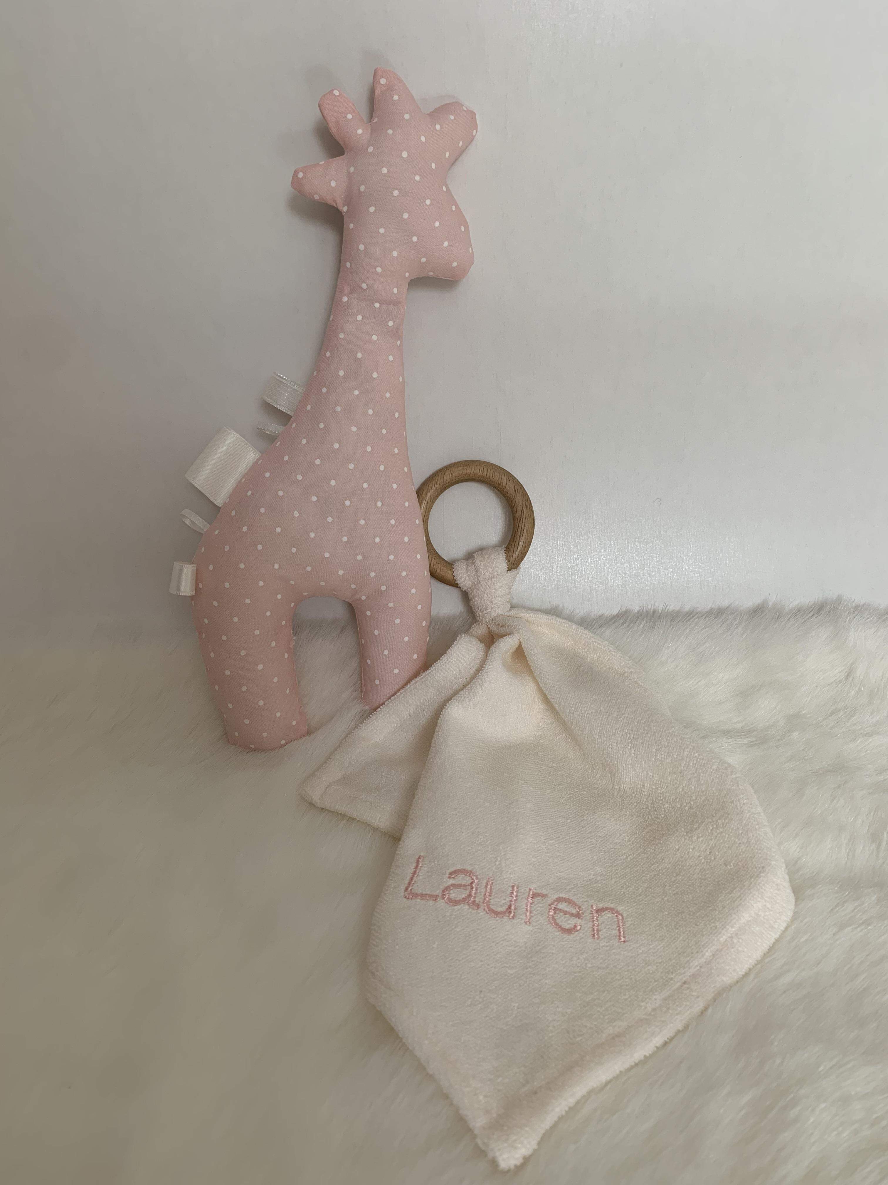 Cadeauset 2-delig knuffeldoekje met giraffe zacht roze