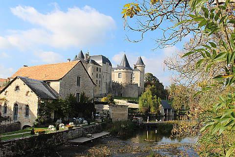 Verteuil-Sur Charente Chateau