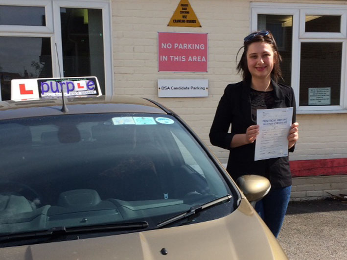With Helen I gained a lot of confidence and I improved my driving skills. The professional and calm approach, with detailed explanations of all situations on the road made me like driving. Thank you Helen, you are THE BEST! XXX"